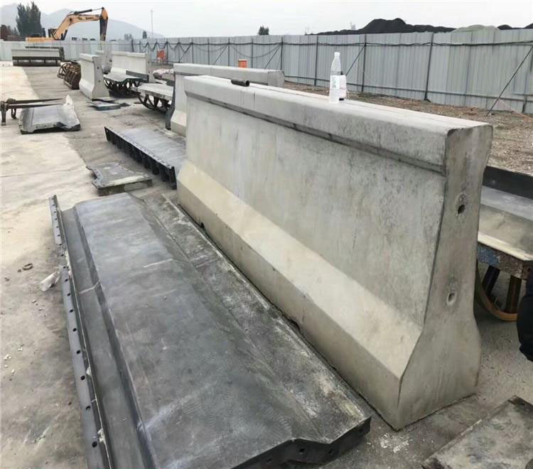 公路隔离墩优博手机平台_优博（中国）